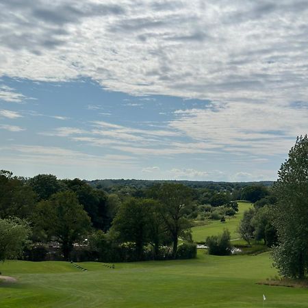 London Beach Country Hotel & Golf Club Тентърдън Екстериор снимка
