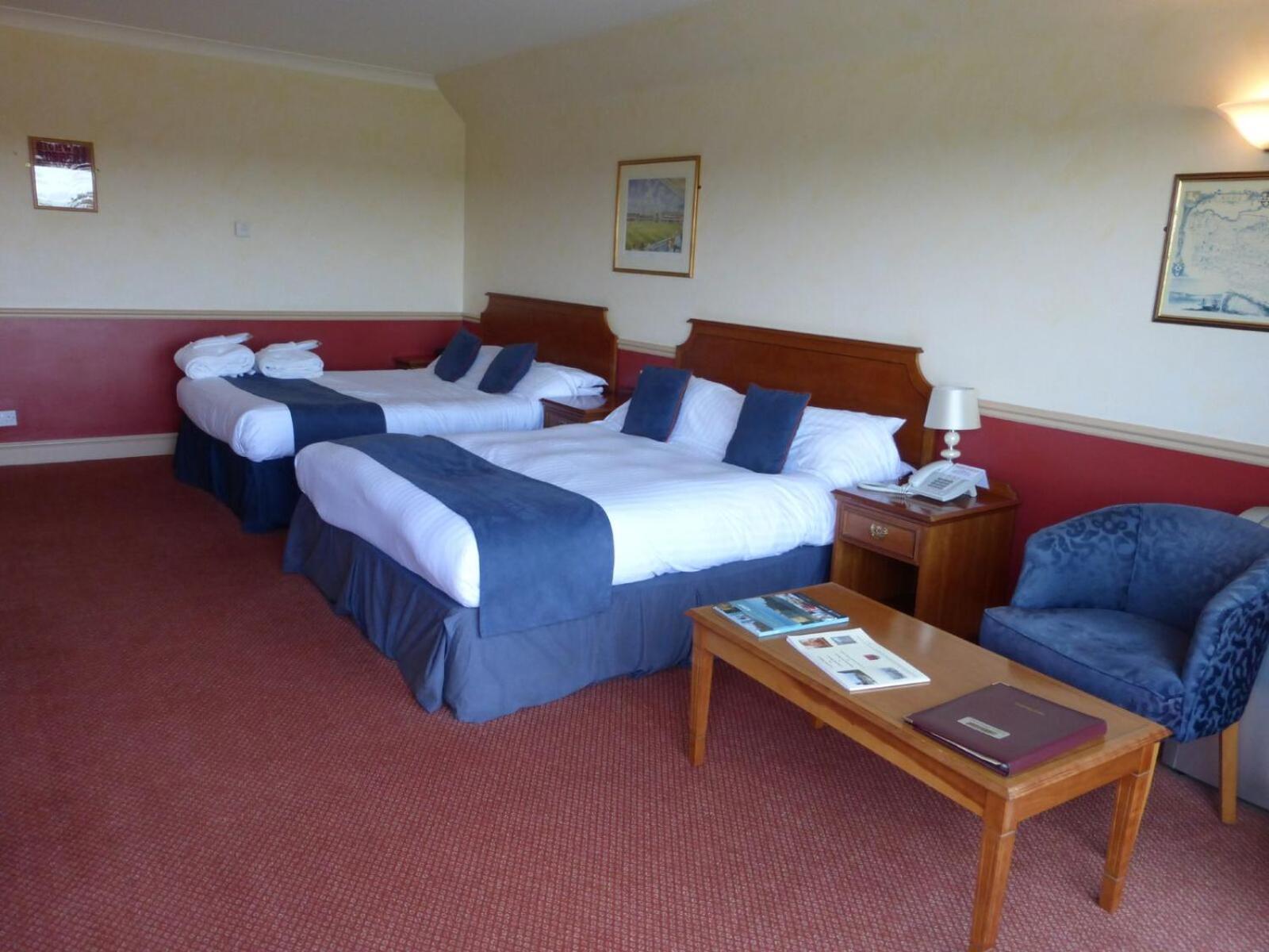 London Beach Country Hotel & Golf Club Тентърдън Екстериор снимка