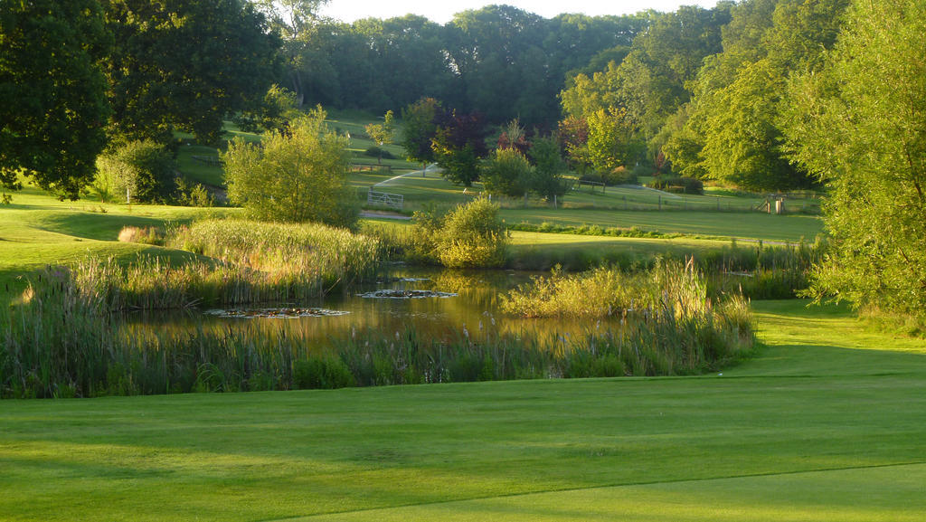 London Beach Country Hotel & Golf Club Тентърдън Екстериор снимка